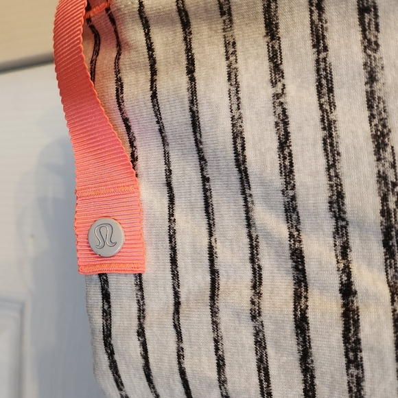 Lululemon Vinyasa Scarf *RuluMini Akido Stripe Heathered Black Heathered Silver - Picture 7 of 7